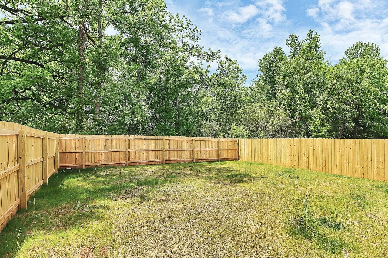 6030 Hunters Crossing Ln - Photo 6 of 24