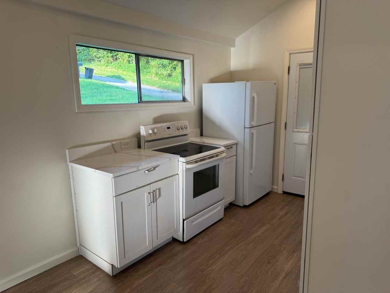 2637 Woodlawn Dr - Photo 4 of 4