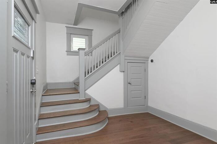 728 Laurel St - Photo 2 of 22