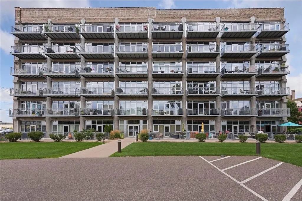 748 N 3rd St #501 - Photo 2 of 14