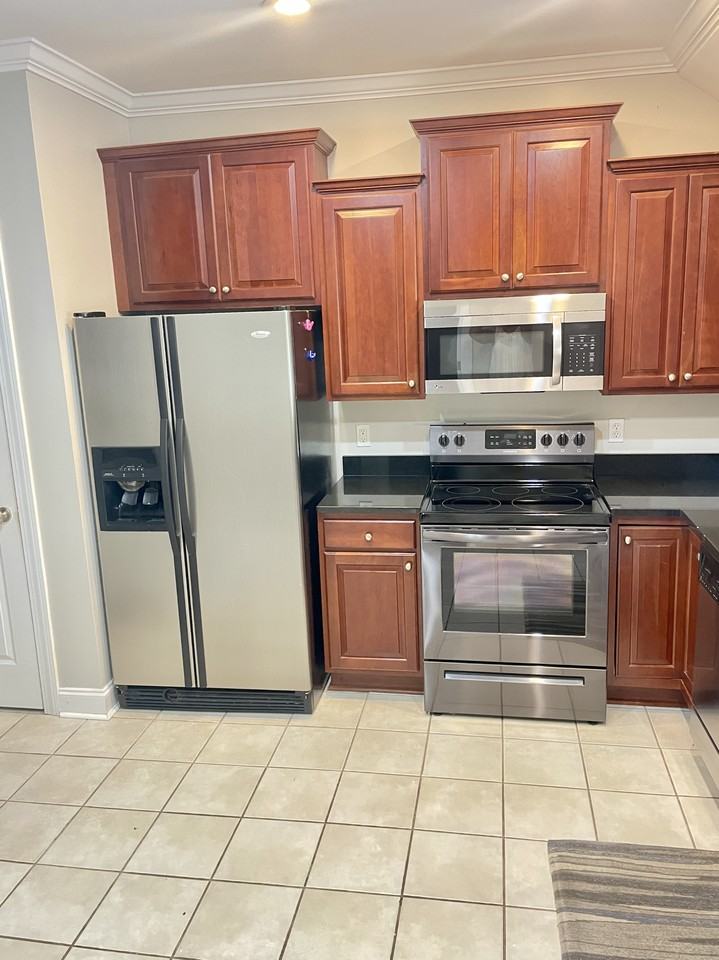 88 Oxford Pl #88 - Photo 2 of 21