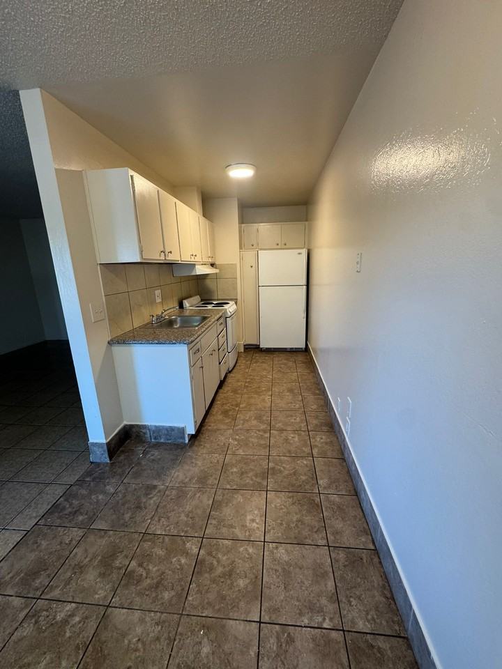 38845 Bell St #208 - Photo 2 of 10