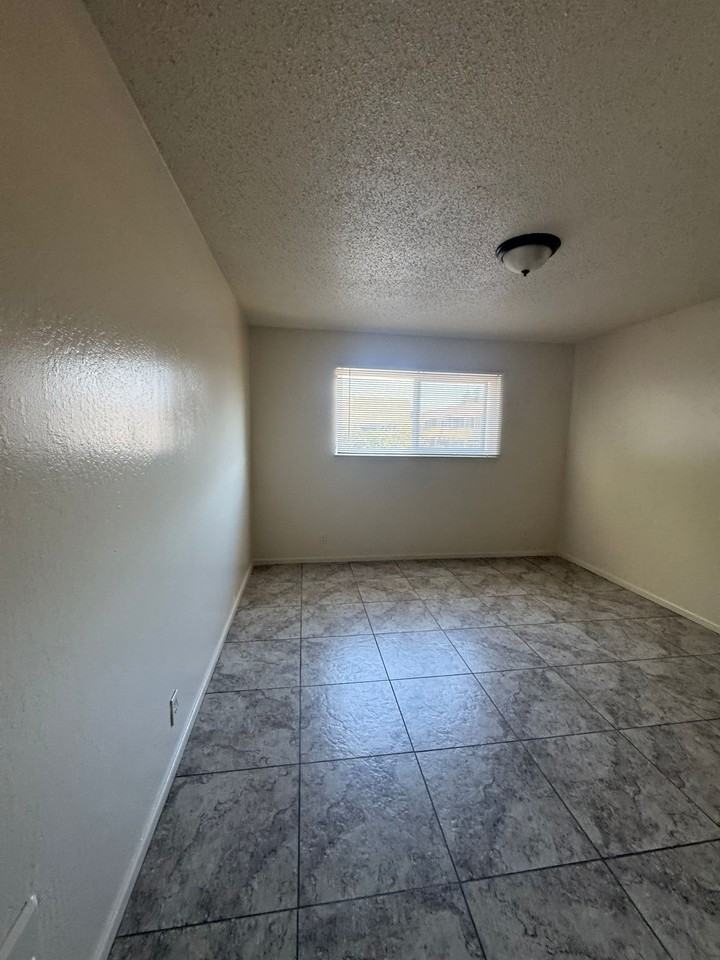 38845 Bell St #208 - Photo 7 of 10