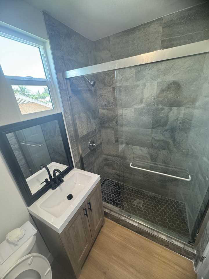 516 W 109th St #B - Photo 7 of 14
