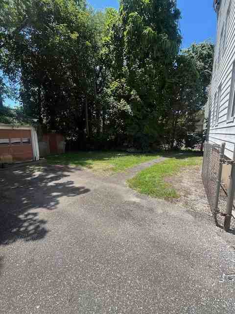 11 5th St #1stFL - Photo 4 of 20