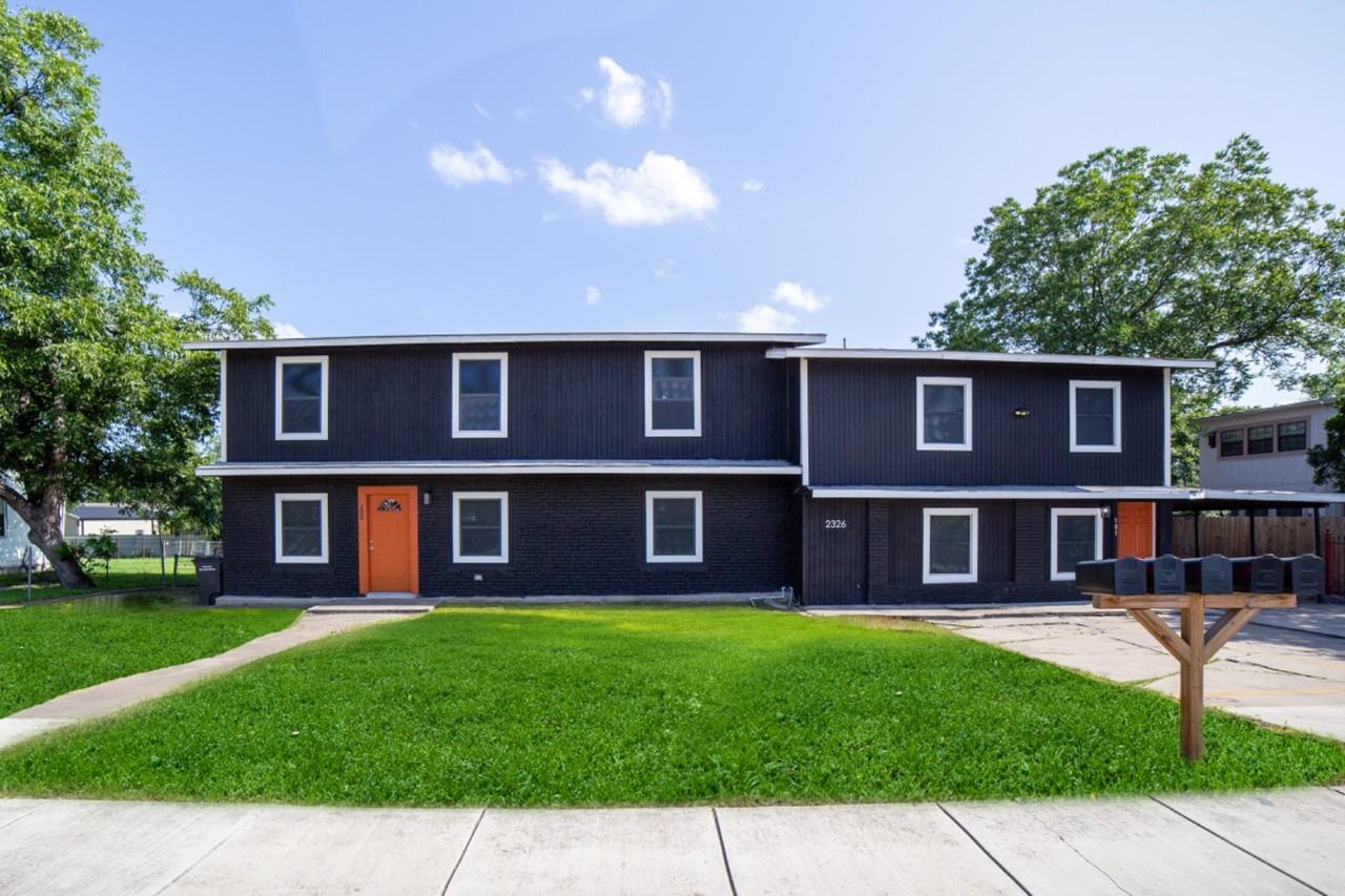 CINCINNATTI - Photo 2 of 10