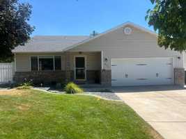 featured image of 973 E 800 N