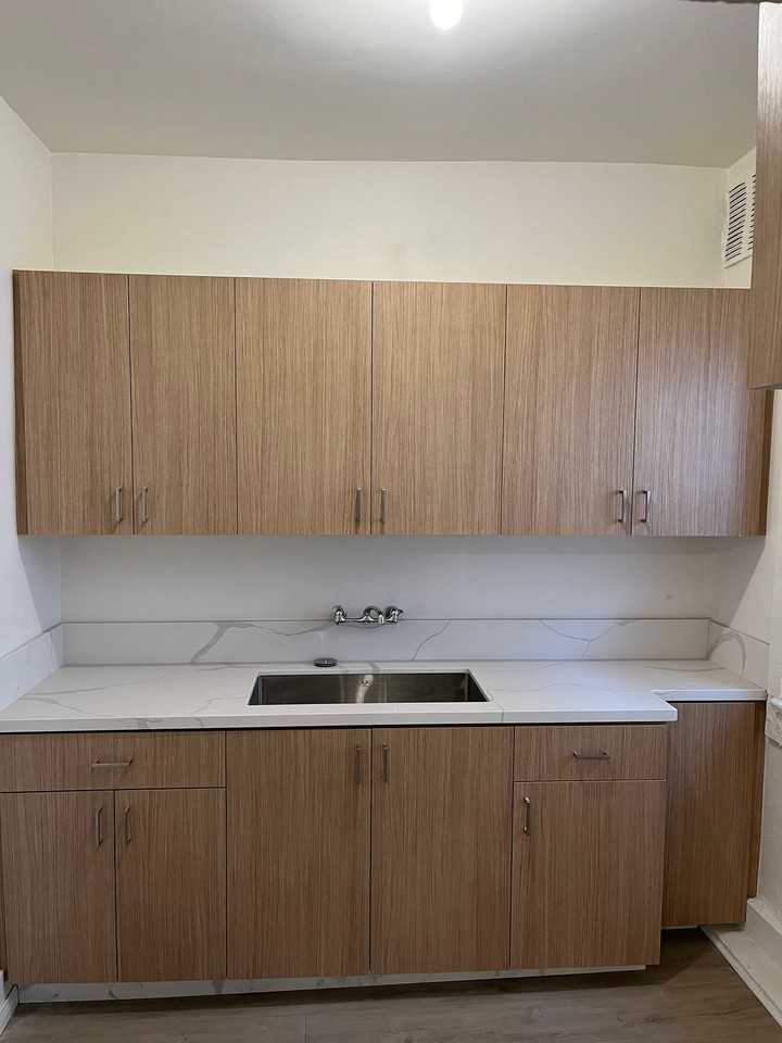 1984 Park Grove Ave - Photo 3 of 13