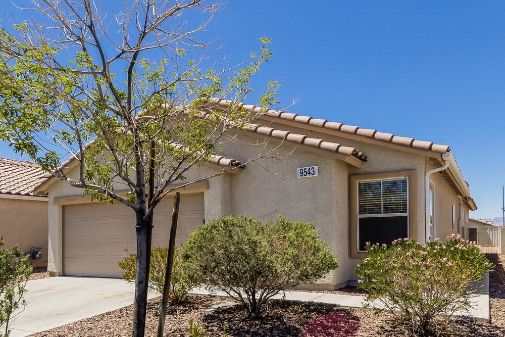 9543 Virginia Pine Ct - Photo 2 of 15