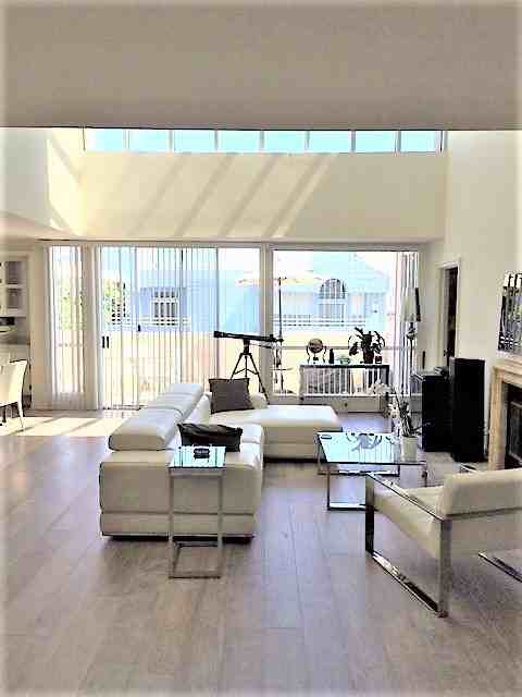 Marlena Manor - Photo 2 of 9