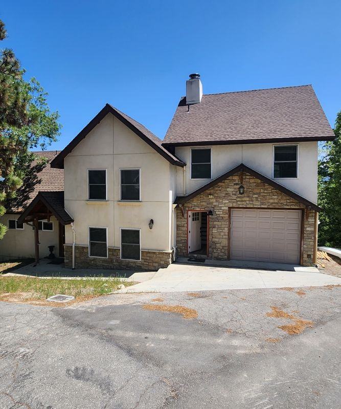 872 Wild Rose Cir - Photo 2 of 25