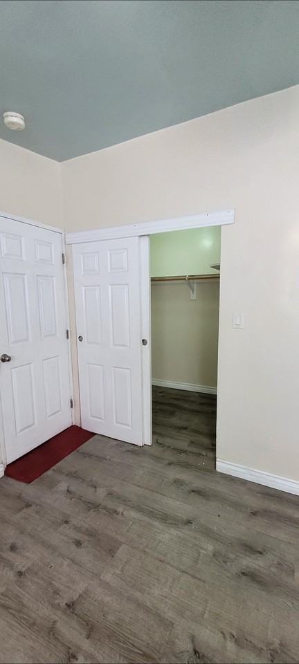 Room for rent - Photo 7 of 10