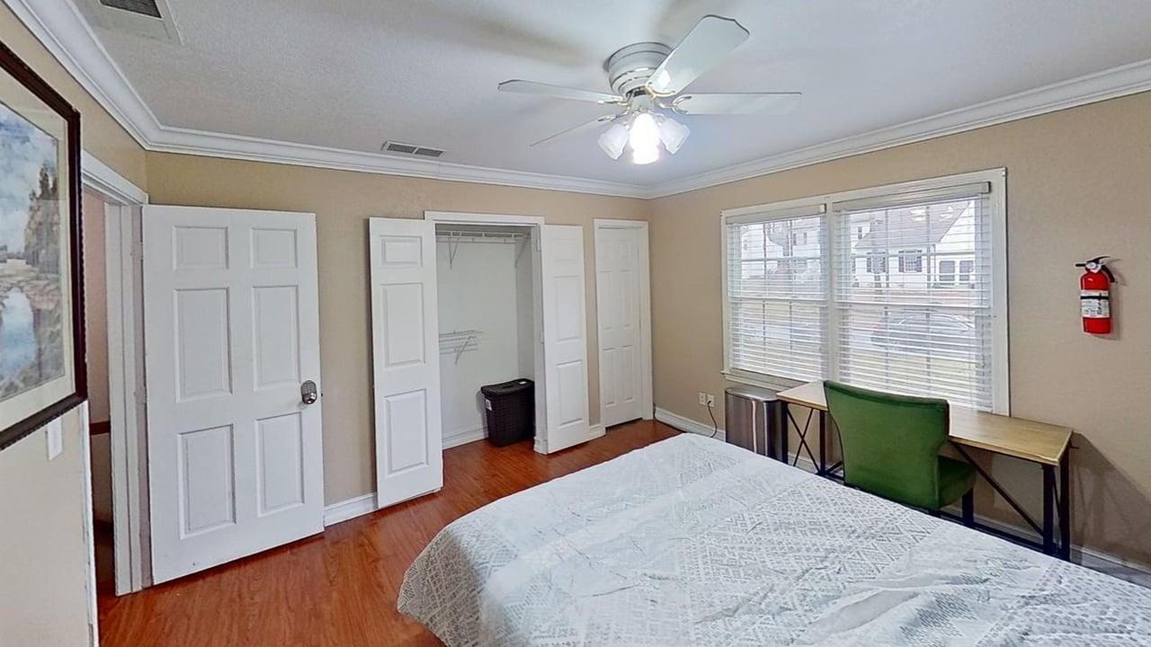 Tranquil and stylish living in Lilburn – a perfect place to unwind! - Photo 4 of 22