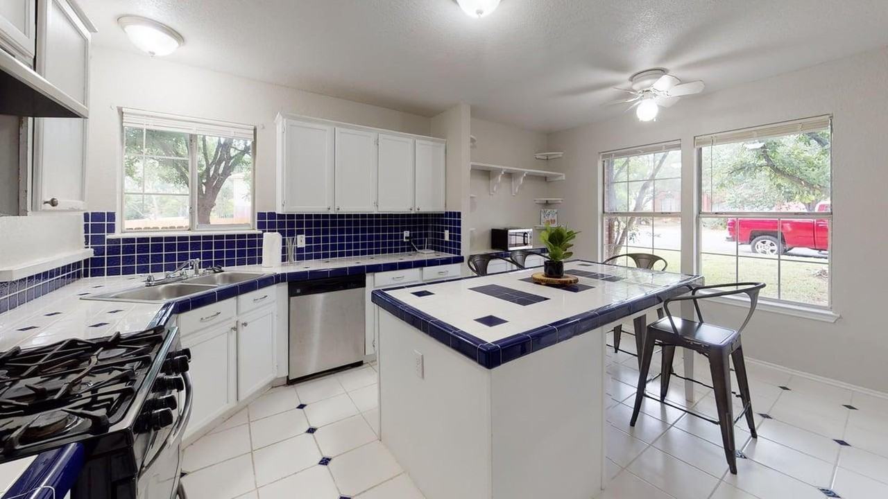 Modern Austin Home Near Walnut Creek Greenbelt - Photo 5 of 15