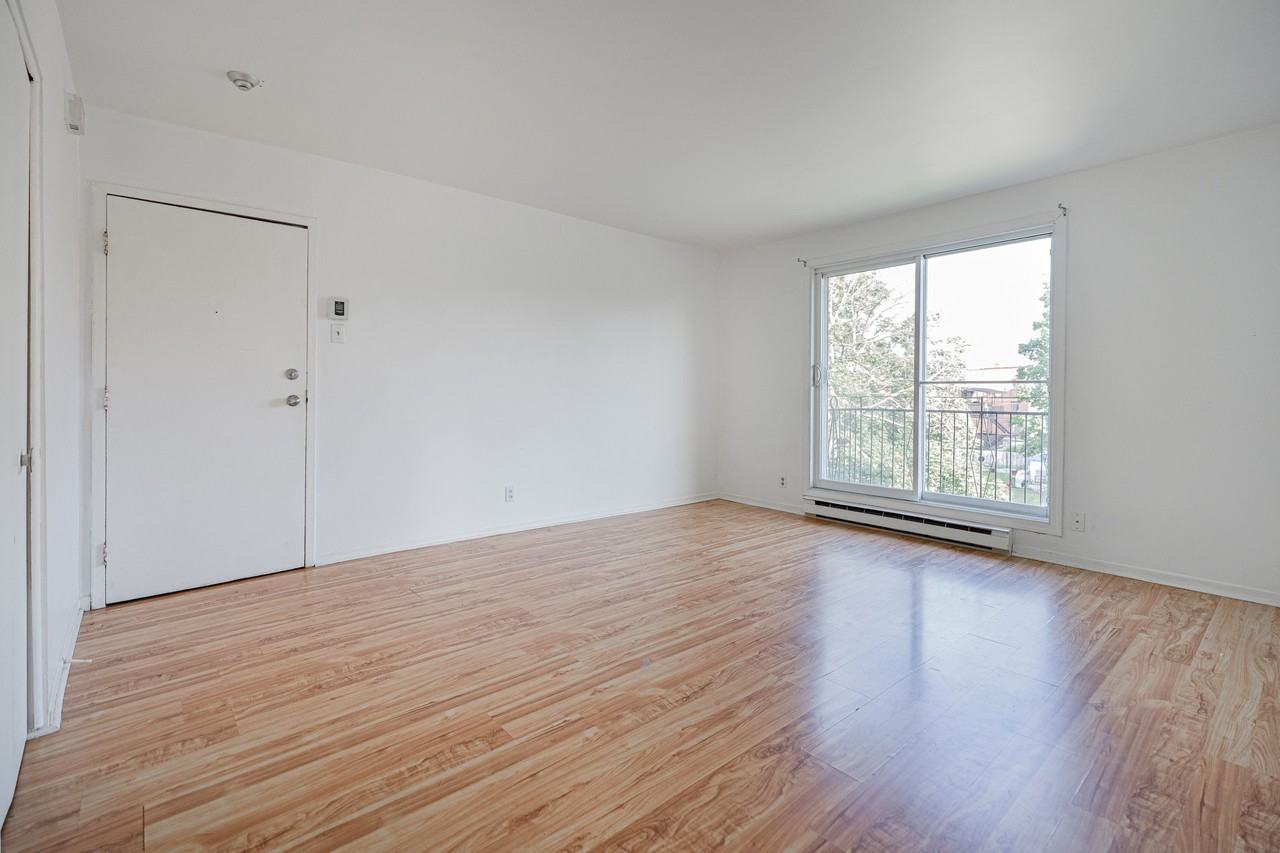 430 Rue De L'Accueil #5 - Photo 3 of 14