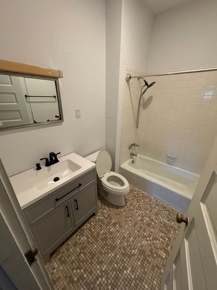 252 Drennen Dr - Photo 6 of 7