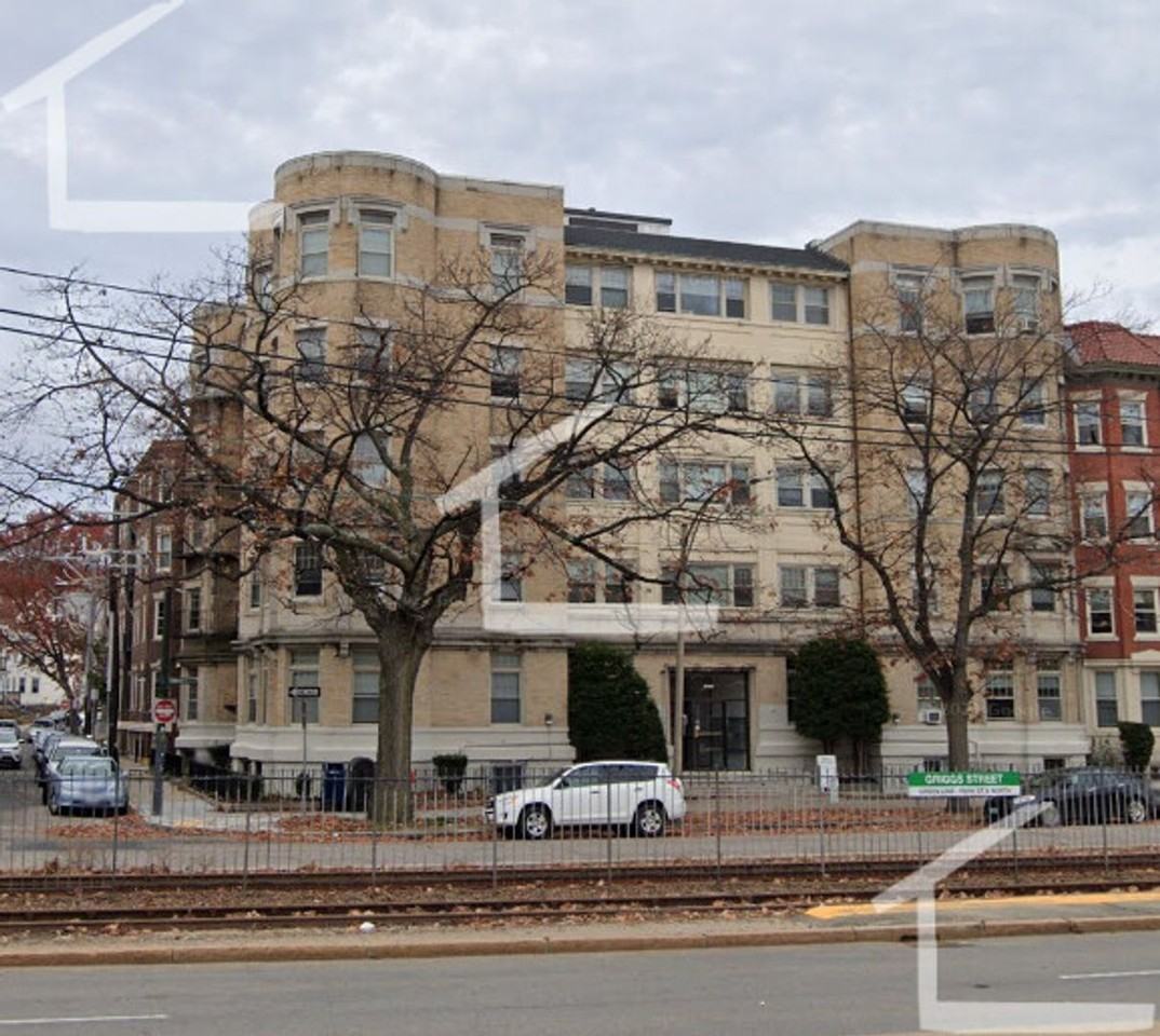 1313 Commonwealth Avenue - Photo 4 of 5