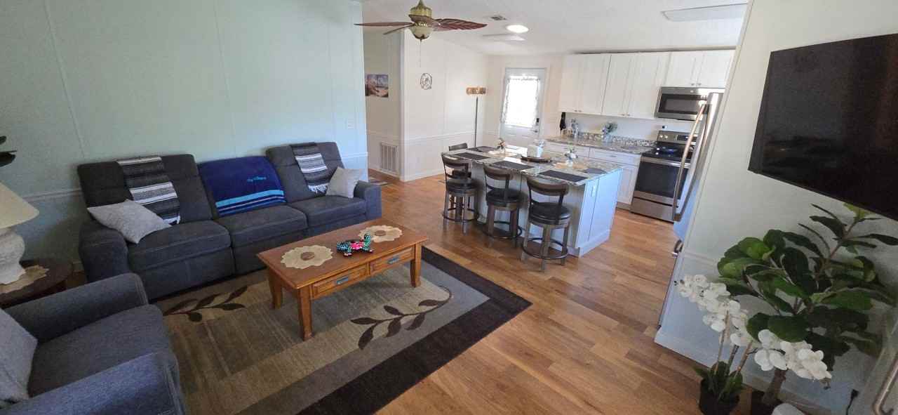 1715 Pebble Beach Ln - Photo 7 of 28