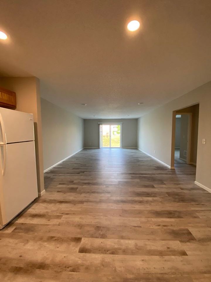 1539B Gunston Dr - Photo 2 of 10