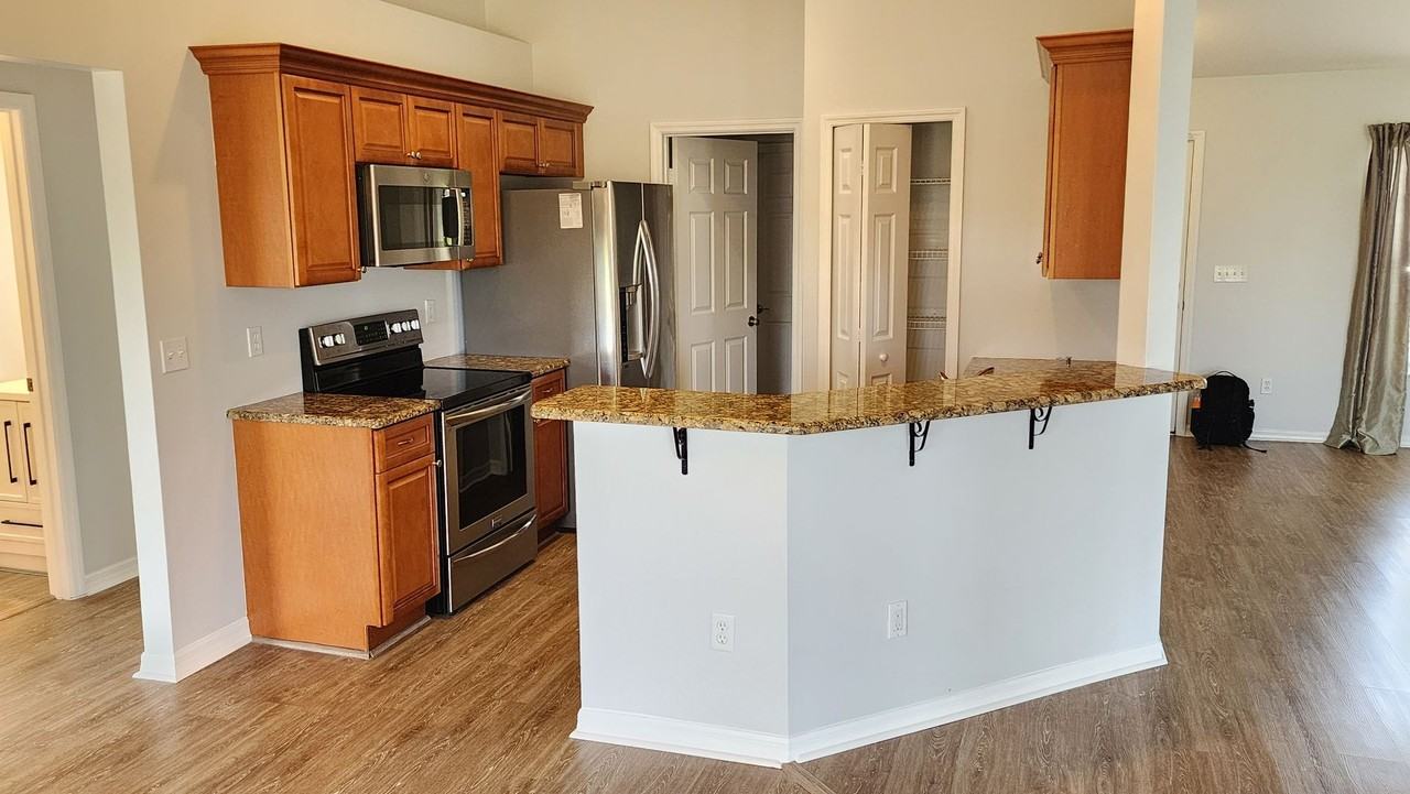 351 Sw Feldman Ave - Photo 2 of 16