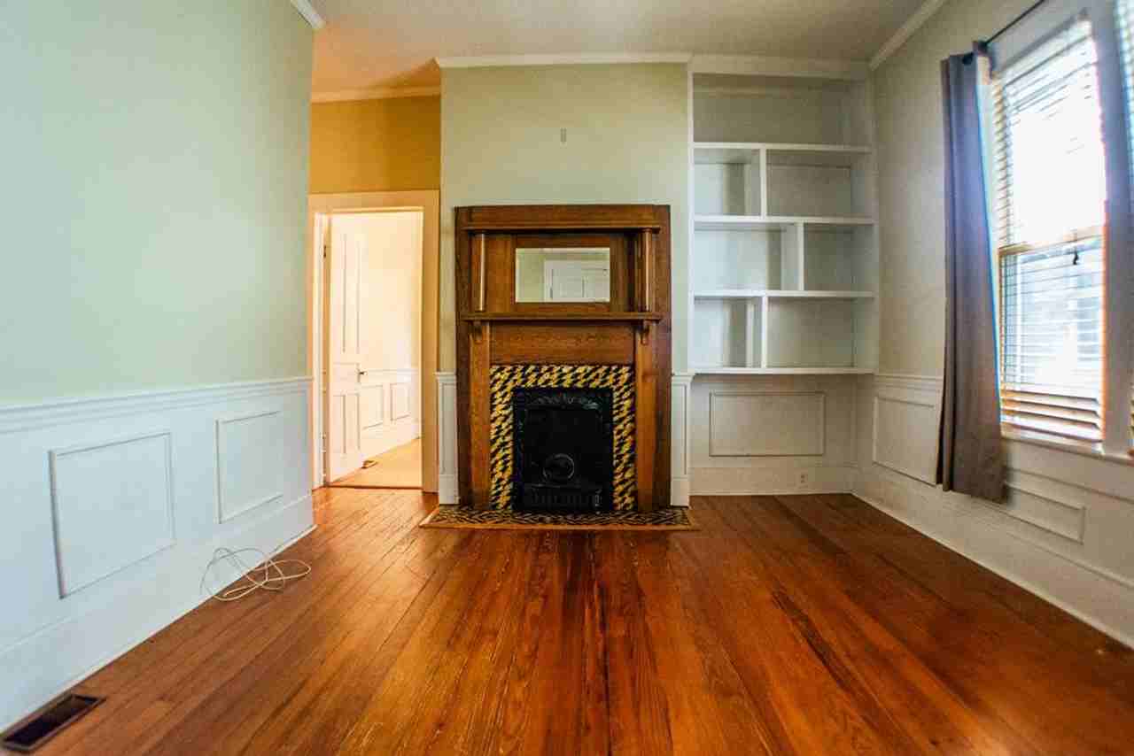 427 S Sunset Dr - Photo 3 of 12