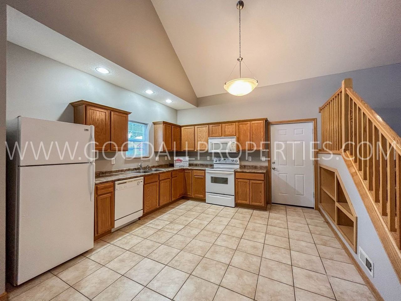 4308 153rd Pl - Photo 2 of 13