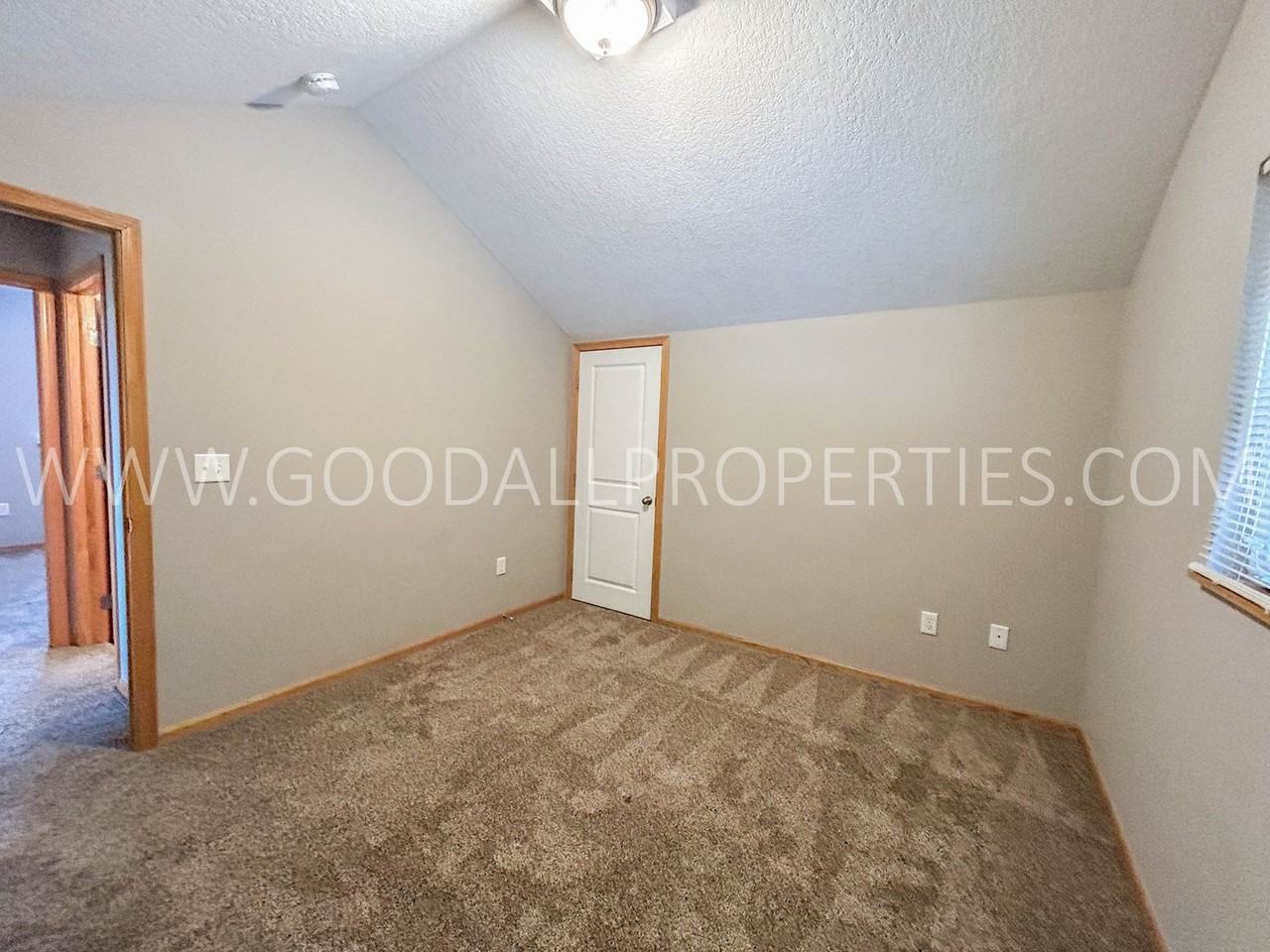4308 153rd Pl - Photo 6 of 13