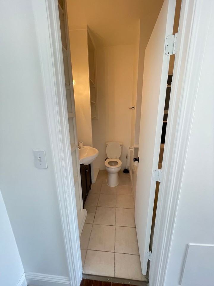 8th Street Apartments - Photo 4 of 8