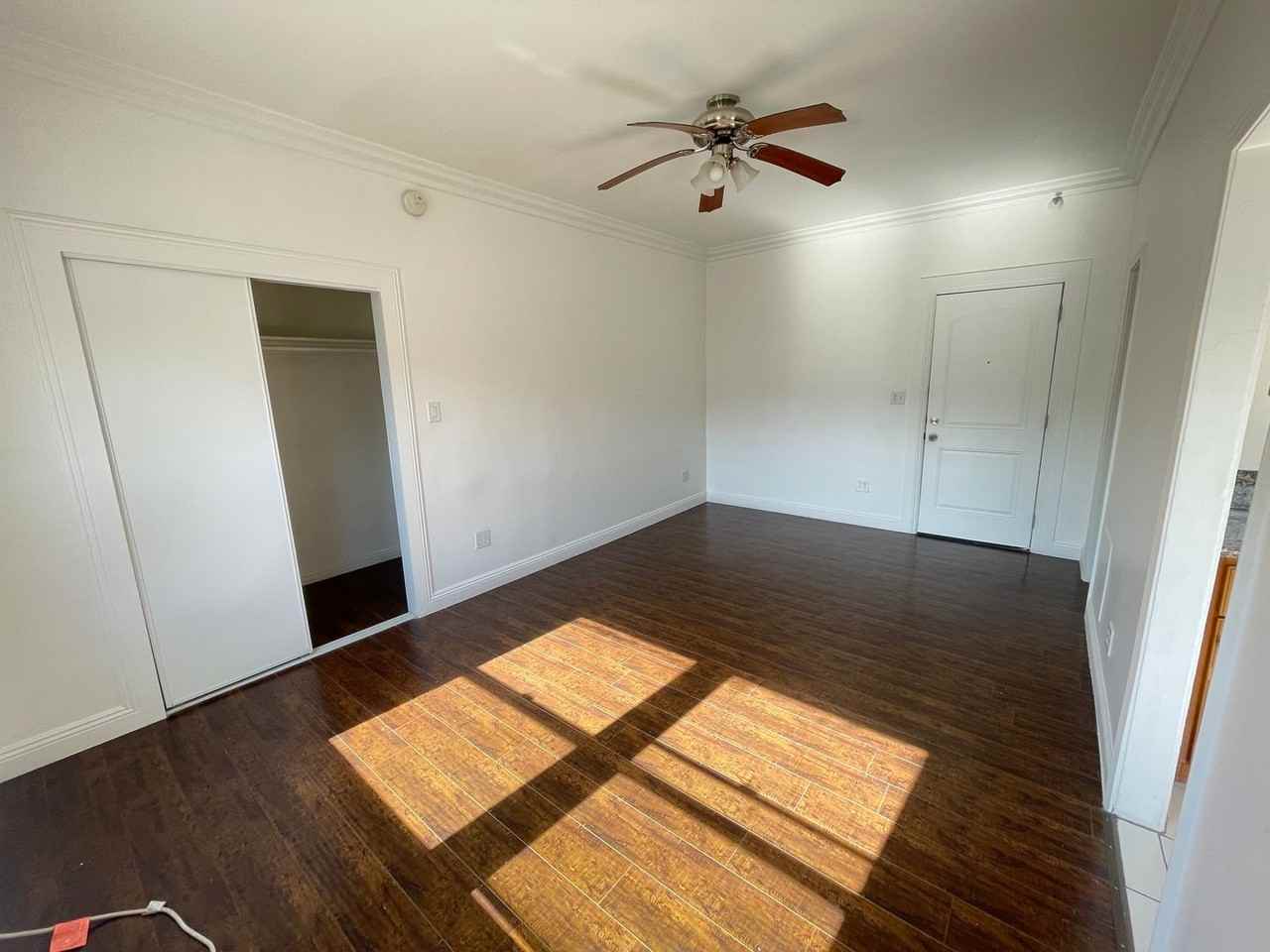 8th Street Apartments - Photo 6 of 8