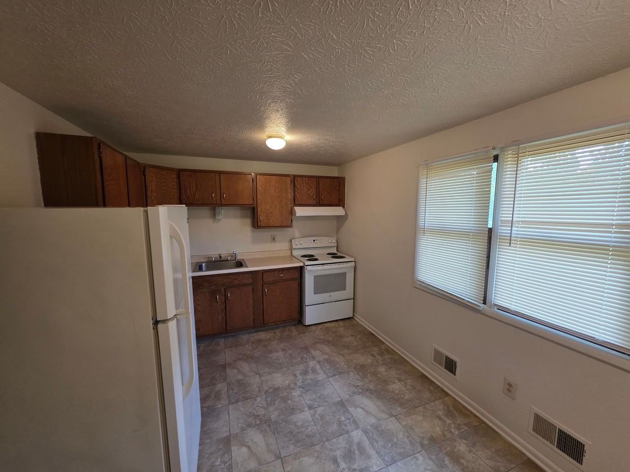 165 Atkinson St #6 - Photo 2 of 14