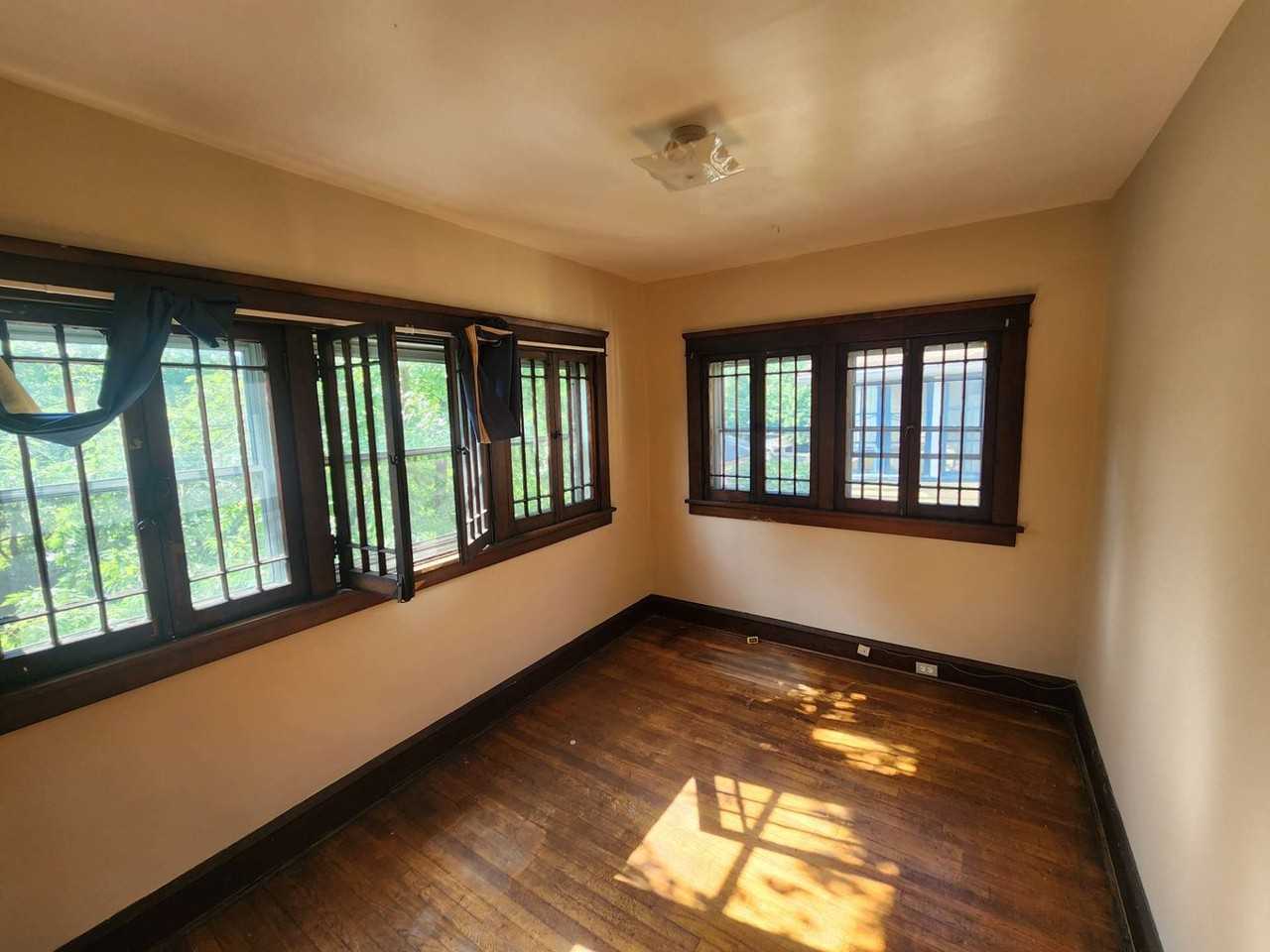 1676 Coventry Rd, Cleveland Heights, OH 44118 - Photo 6 of 50