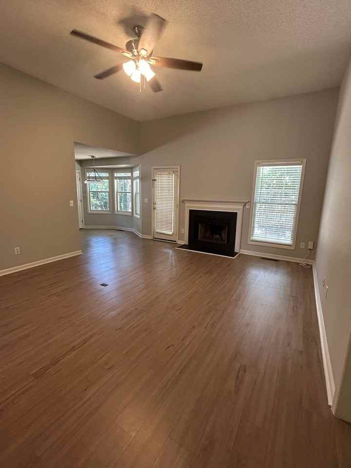 4305 Mantua Way - Photo 2 of 14
