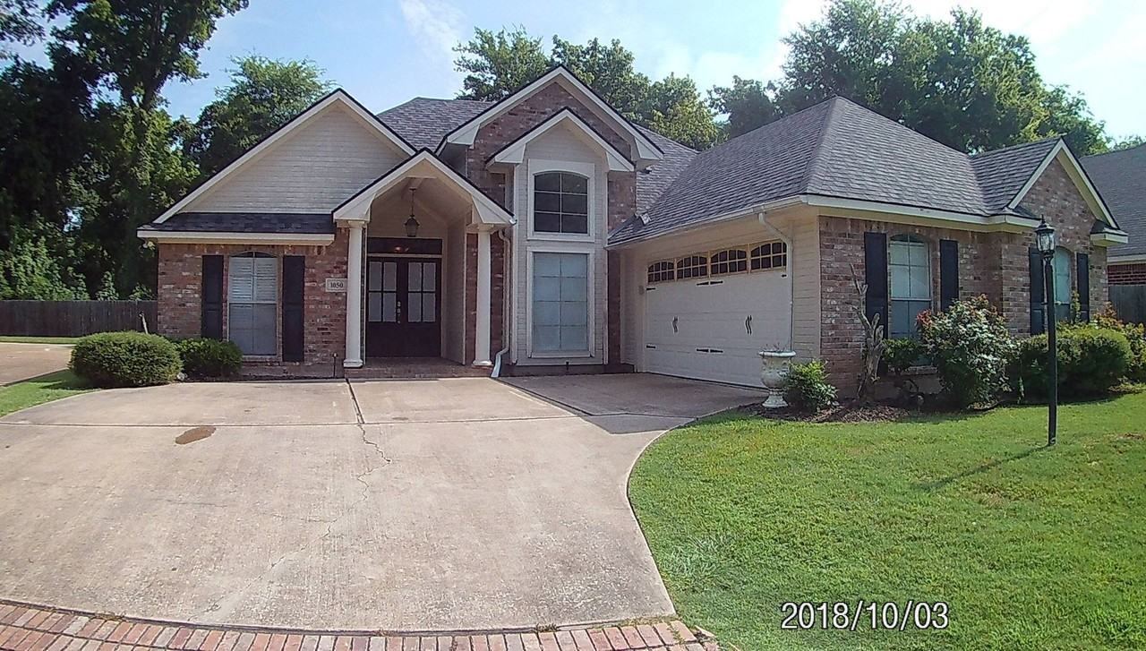 1050 Azalea Garden Dr - Photo 3 of 44