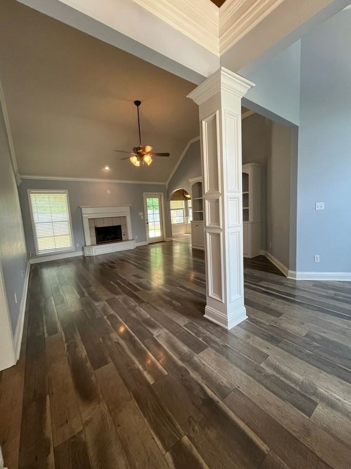 1050 Azalea Garden Dr - Photo 4 of 44