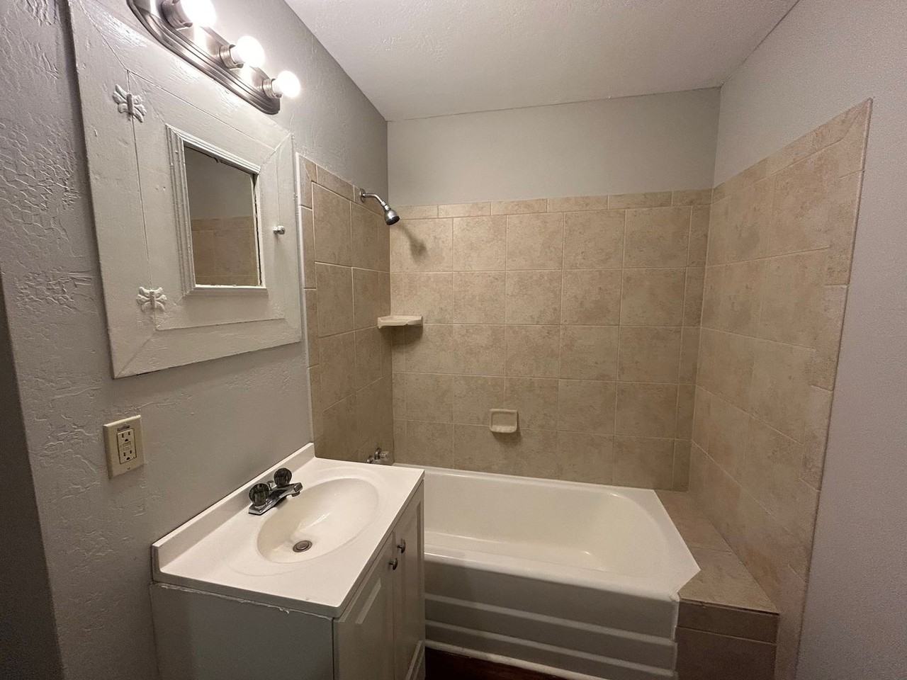 2505 Proctor Ave - Photo 7 of 11