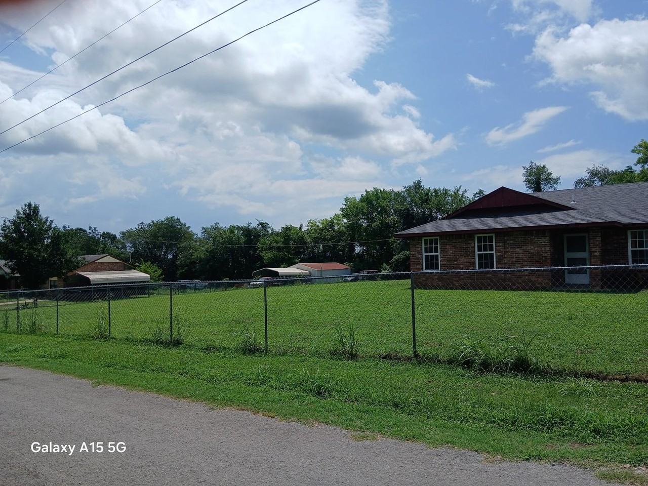 108 Frye St - Photo 2 of 12