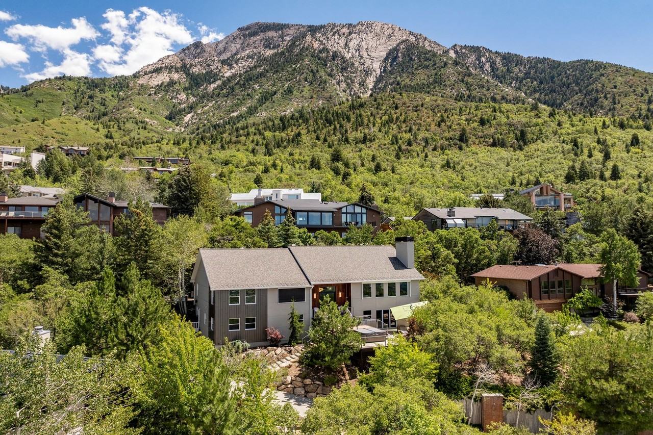 4545 S Thousand Oaks Dr - Photo 3 of 43