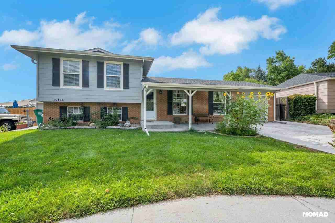 10136 W Keene Ave - Photo 2 of 32