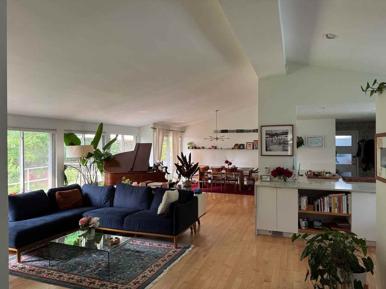 1237 Meadowbrook Avenue - Photo 6 of 32