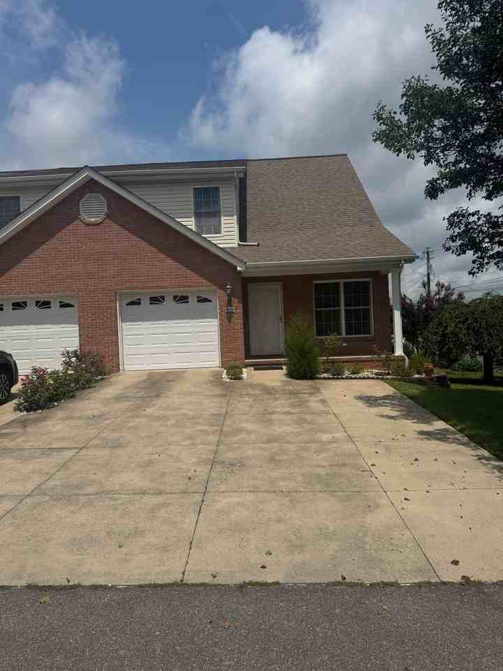 113 Silver Drop Ln - Photo 3 of 37