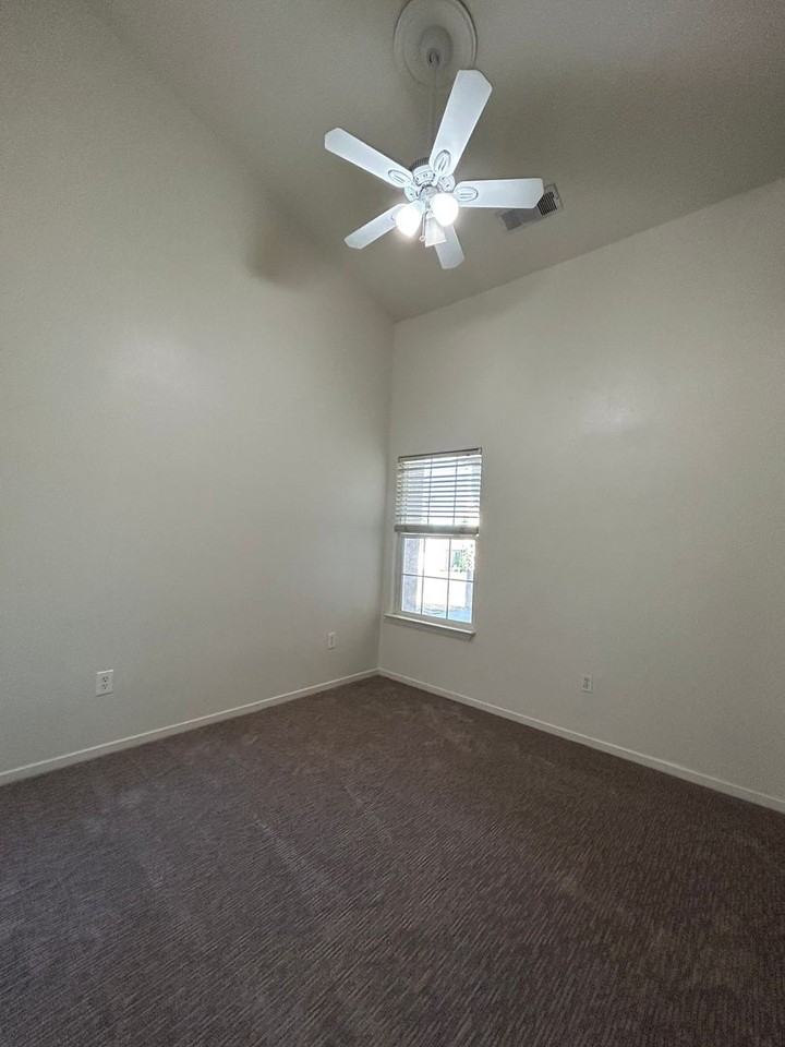 111 Buck Run Dr - Photo 7 of 23