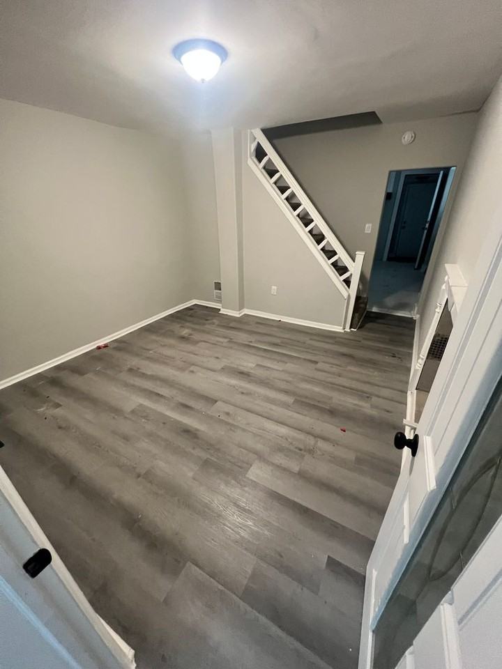 373 Saint Joes Ave - Photo 2 of 10