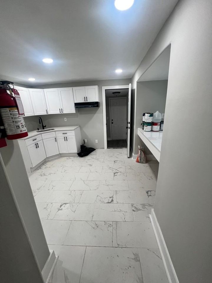 373 Saint Joes Ave - Photo 4 of 10