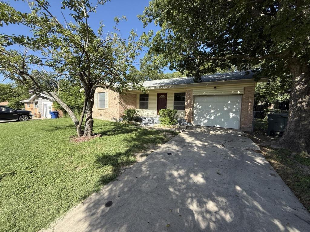 1204 S 7th St - Photo 3 of 38