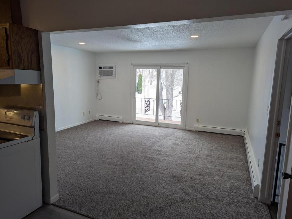 121 N 18th St - Photo 2 of 12