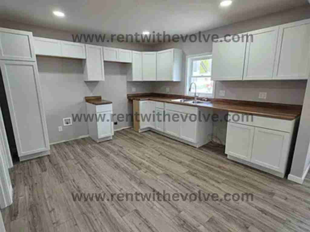 521 E Short St - Photo 3 of 10