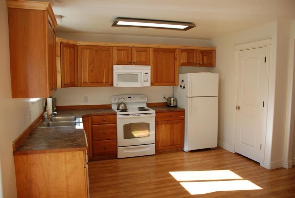 857 Quinn Ct - Photo 3 of 19