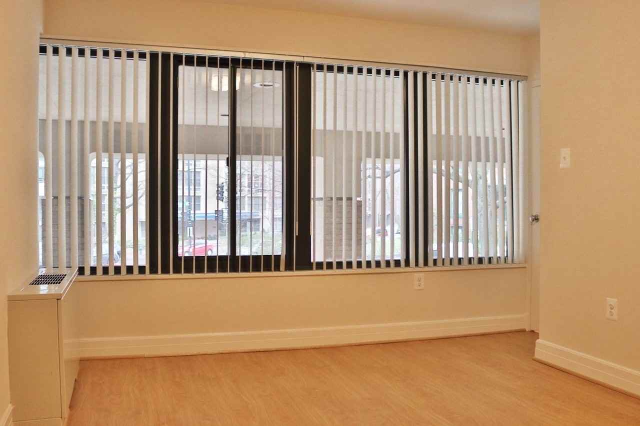 Hamilton House - Photo 4 of 46