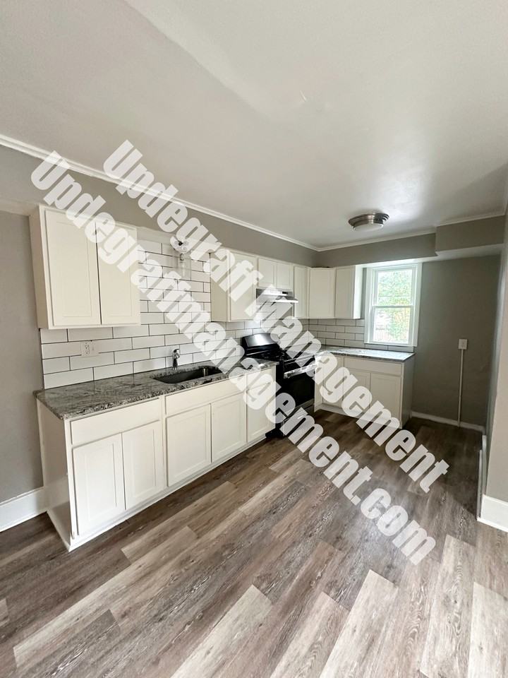 349 Rosewood Ter #349 - Photo 3 of 13