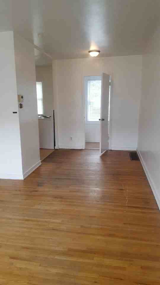 1229 W Mullan Ave #1229 - Photo 3 of 4